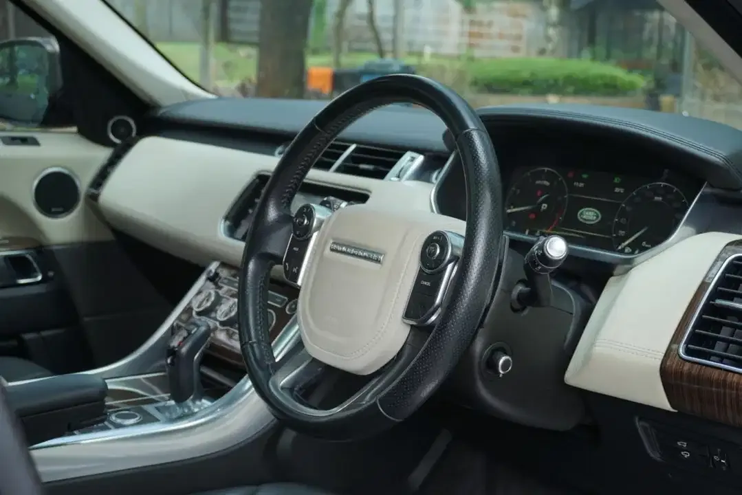 HOT ITEMS ! LAND ROVER RANGE ROVER SPORT AUTOBIOGRAPHY 2014 - Image 10 of 10