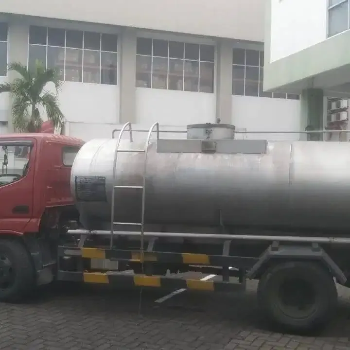 Toyota Dyna 110ET Tangki 5000L Bali - Image 6 of 8