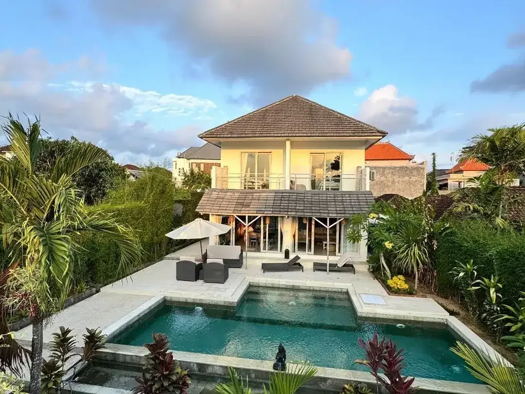 4 Bedroom Villa for sale in Kerobokan, Bali - Image 2 of 10