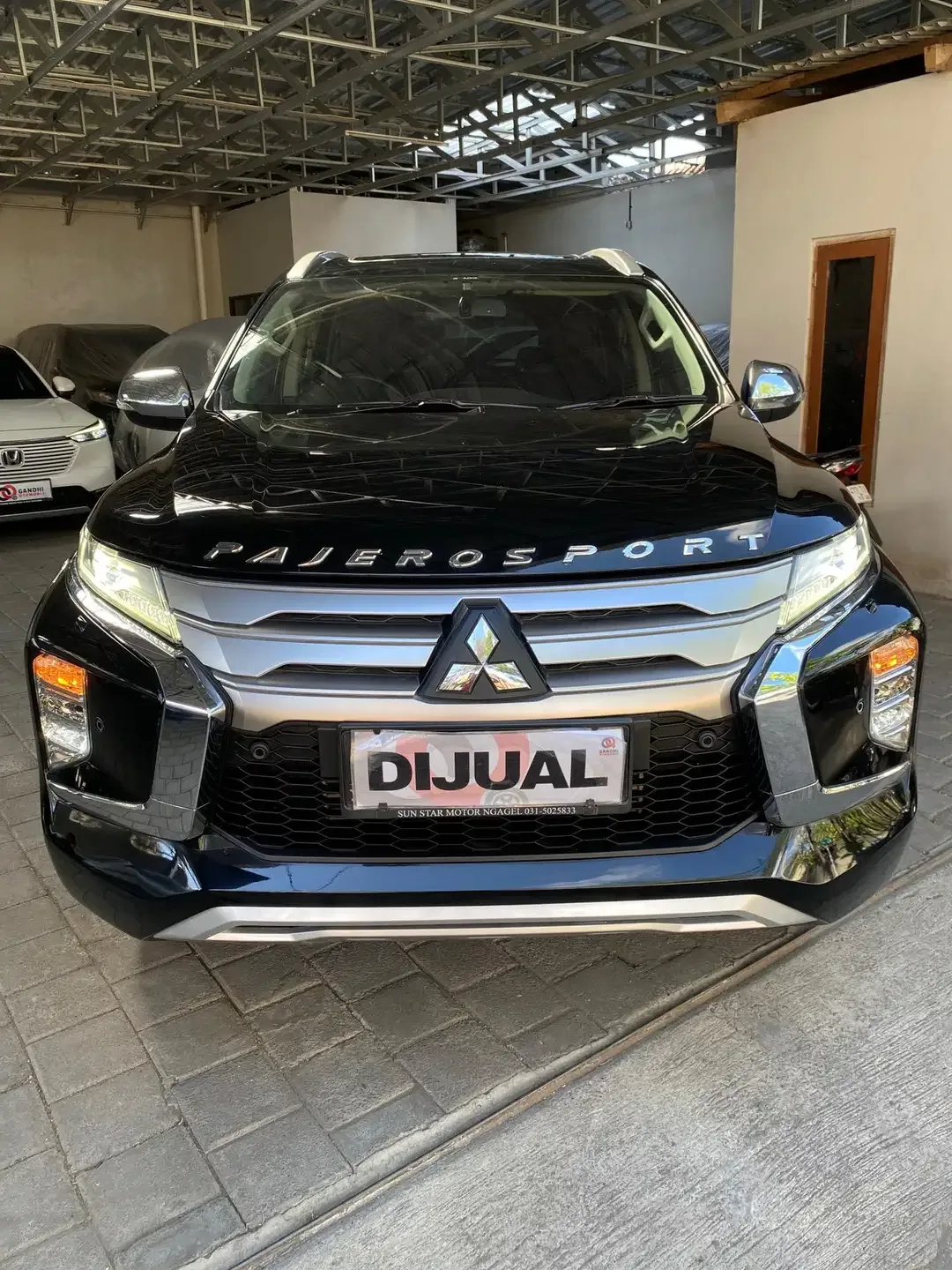 Pajero Sport Dakar 2.4 Diesel AT 2021 - Image 2 of 10