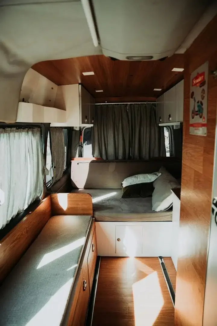 Mercy sprinter 2014 modif campervan - Image 8 of 9