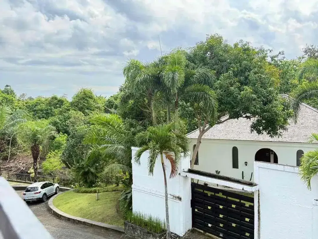 FOR SAlE Greenlot Residence  munggu badung bali - Image 1 of 10
