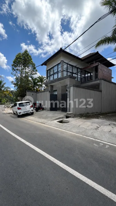 Dijual Villa Premium - Sriwedari Ubud Exclusive Area - Image 2 of 4
