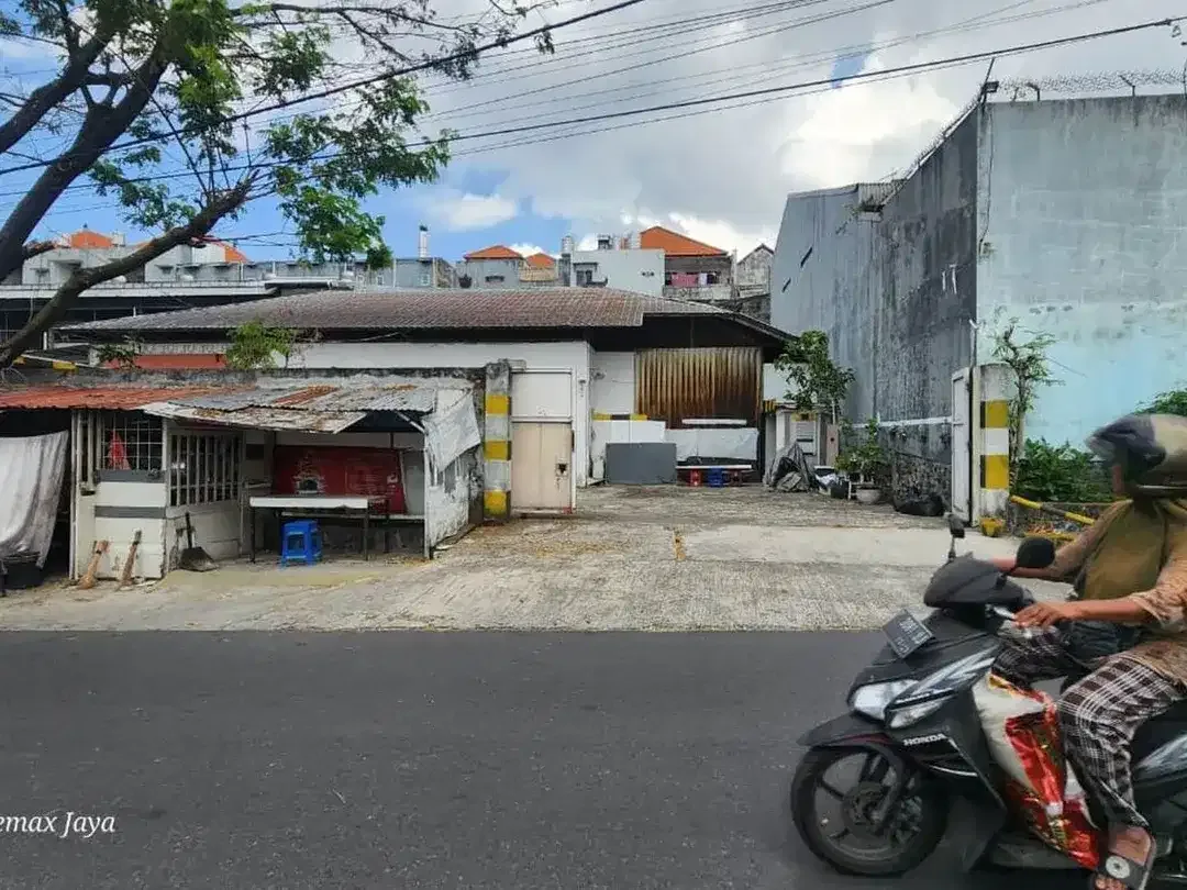 Gudang Disewakan di – Akses Kontainer & Parkir Luas, area Gatsu Barat. - Image 6 of 8