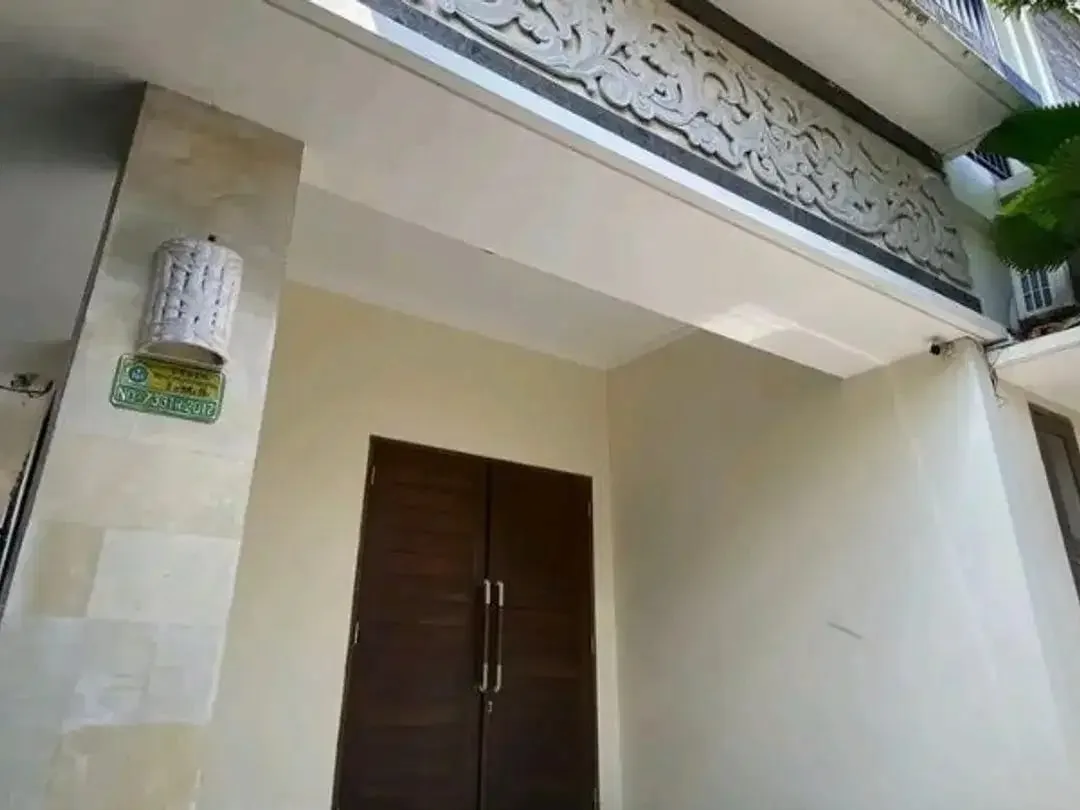 RUMAH SEMI VILLA DI BATUBULANG GIANYAR - Image 2 of 9