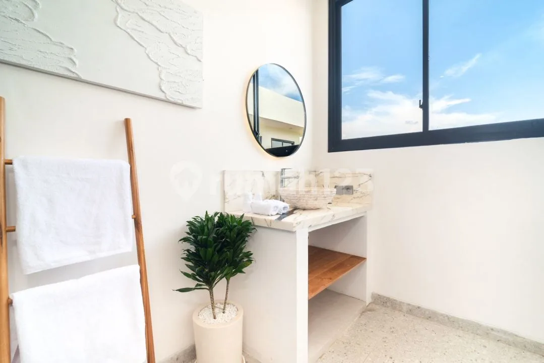 For Rent - 2 Bedroom Villa Pererenan, Bali Rice Field View | Walking Distance To Obsidian - Image 3 of 4