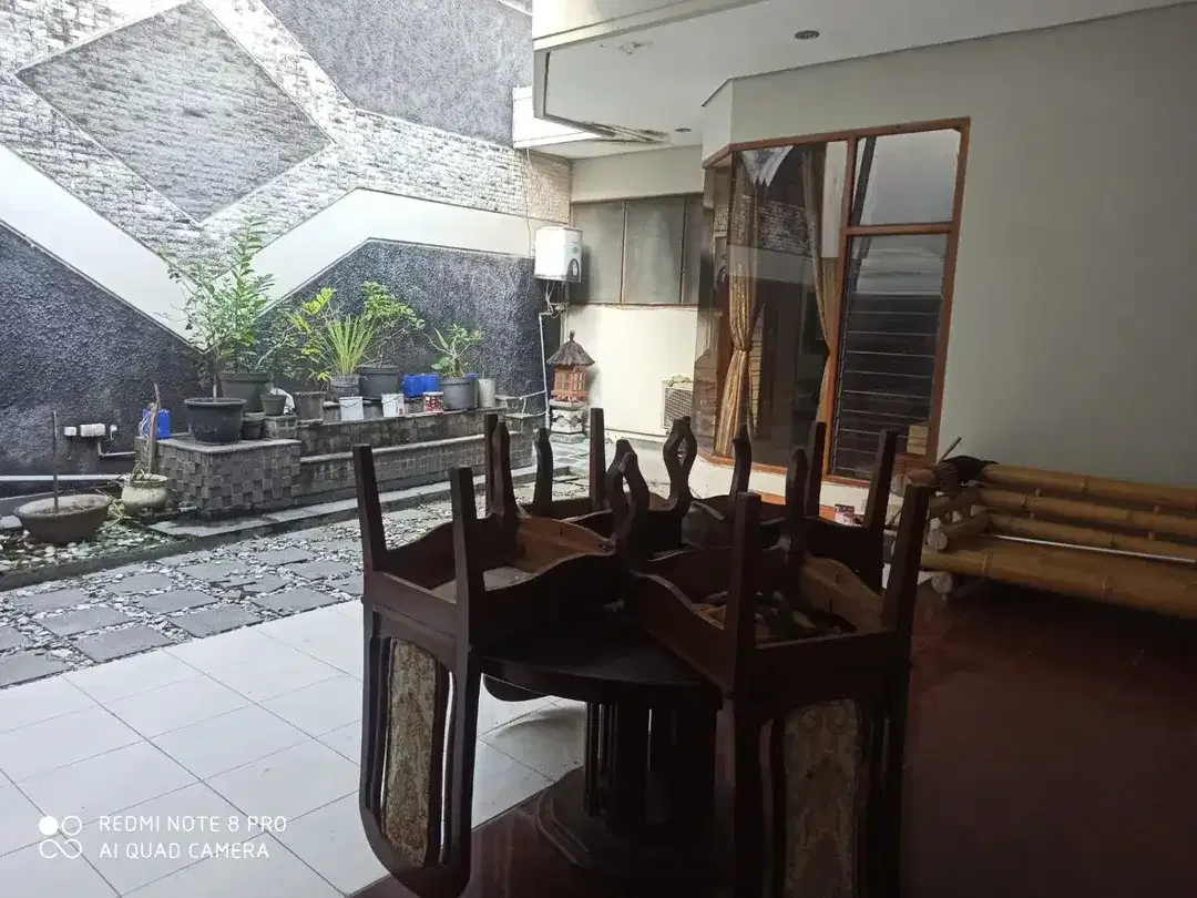 Disewakan Rumah Elegan 2 Lantai dengan Taman Asri di Lingkungan Premium di Renon - Image 8 of 9