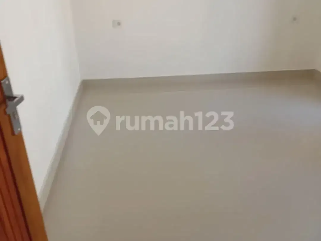 Hunian Asri dan Nyaman, Rumah Disewakan dengan Akses Strategis - Image 5 of 5