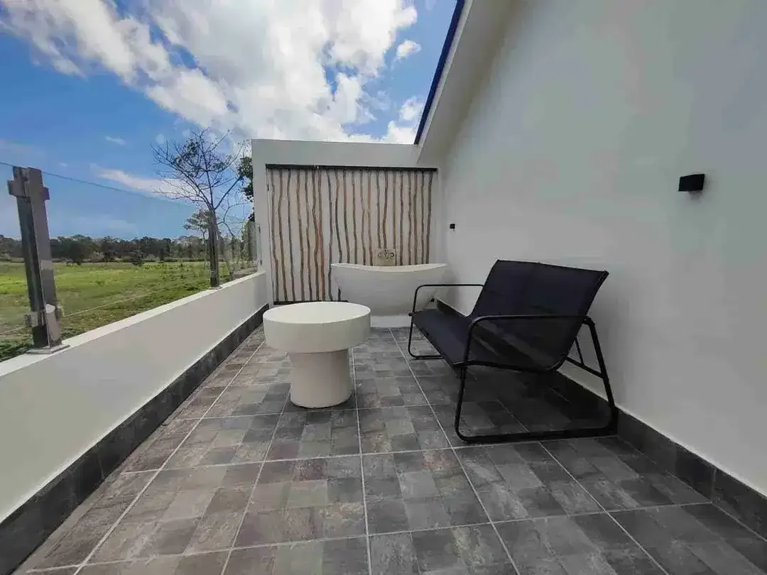 Vila Mewah Dekat Pantai Nyanyi Full Furnish dan Siap Huni - Image 4 of 6