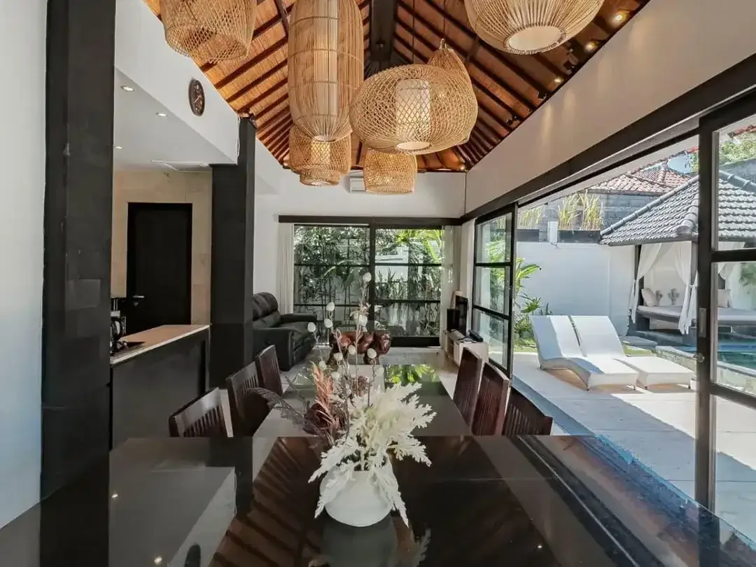 Premium 4-Bedroom Villa for Rent in Kerobokan Kelod – Peaceful Living Near Seminyak & Canggu - Image 4 of 10