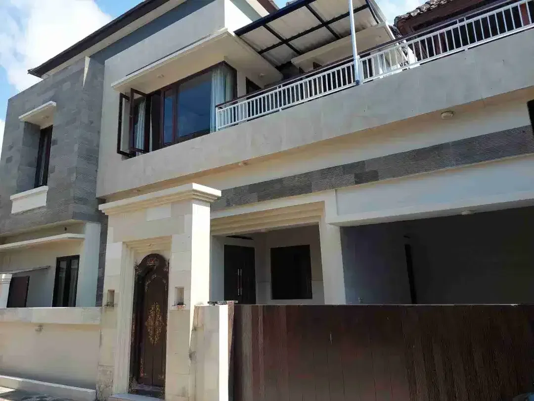 Rent Rumah Cluster One Gate Resident Gatsu Timur Dkt Mall, Dyatmika - Image 2 of 10