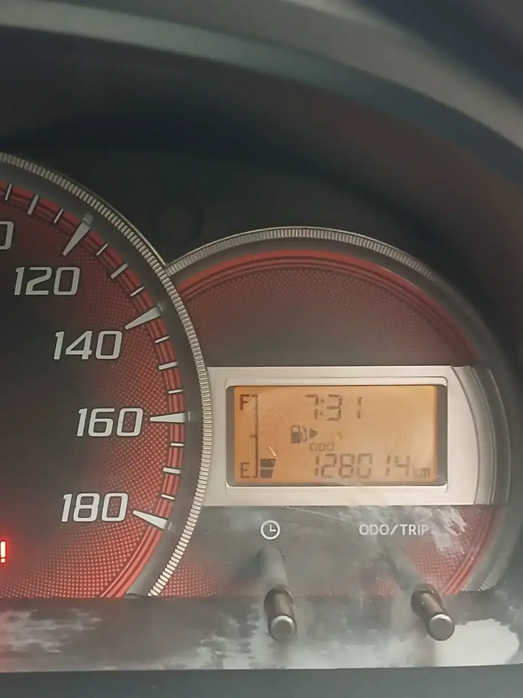 Jual Mobil AVANZA G 2013 HITAM - Manual (Asli DK) Milik Pribadi - Image 3 of 3