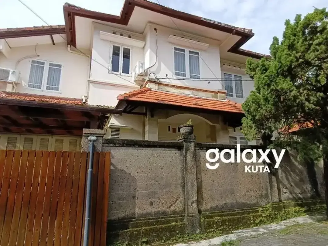 JUAL SEWA VILLA SEMER UMALAS BUMBAK KEROBOKAN BADUNG - Image 1 of 10