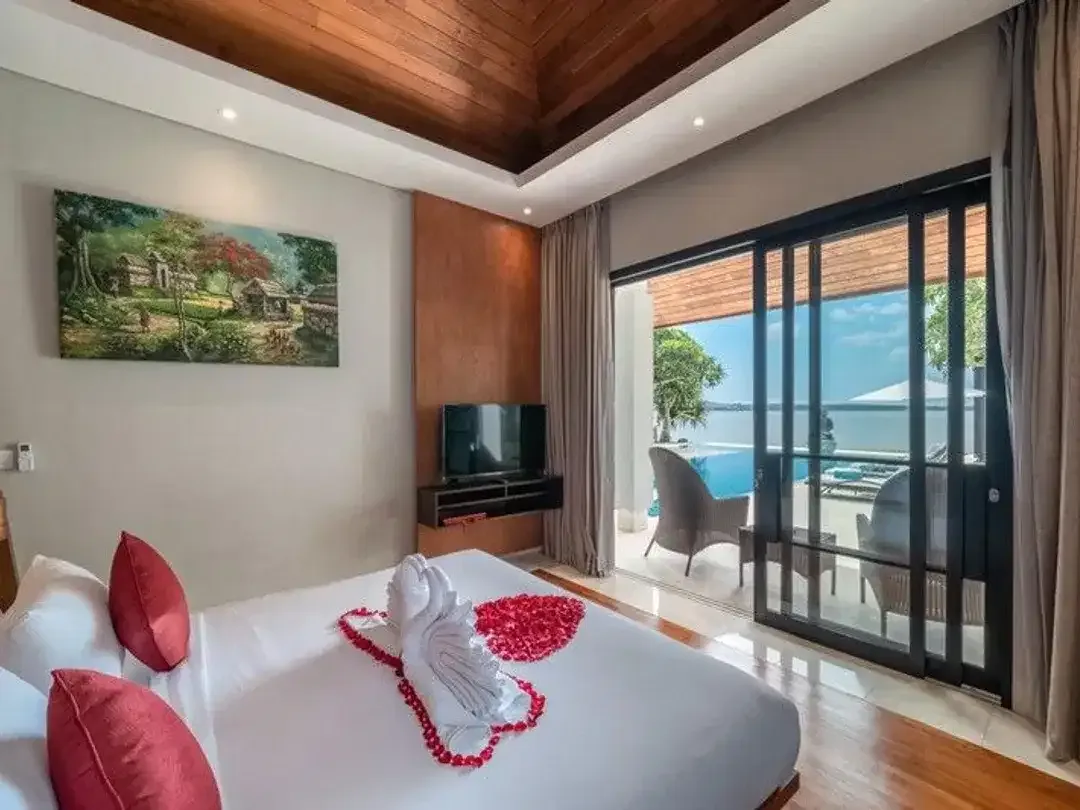FOR RENT - Beachfront Bliss - Luxury Villa with Rooftop Sunset Lounge in Tanjung Benoa, Nusa Dua, BALI - Image 10 of 10