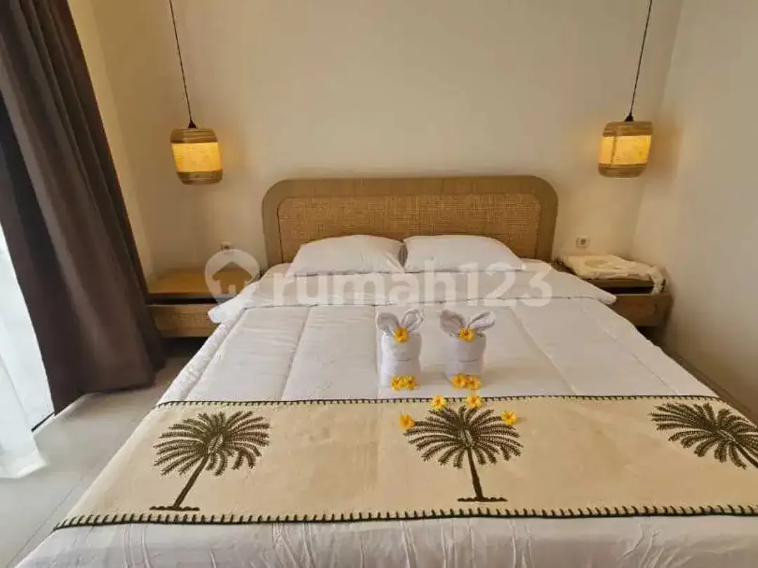 Mediteranian 3 Beds Villa In Kerobokan For Rent - Image 2 of 10