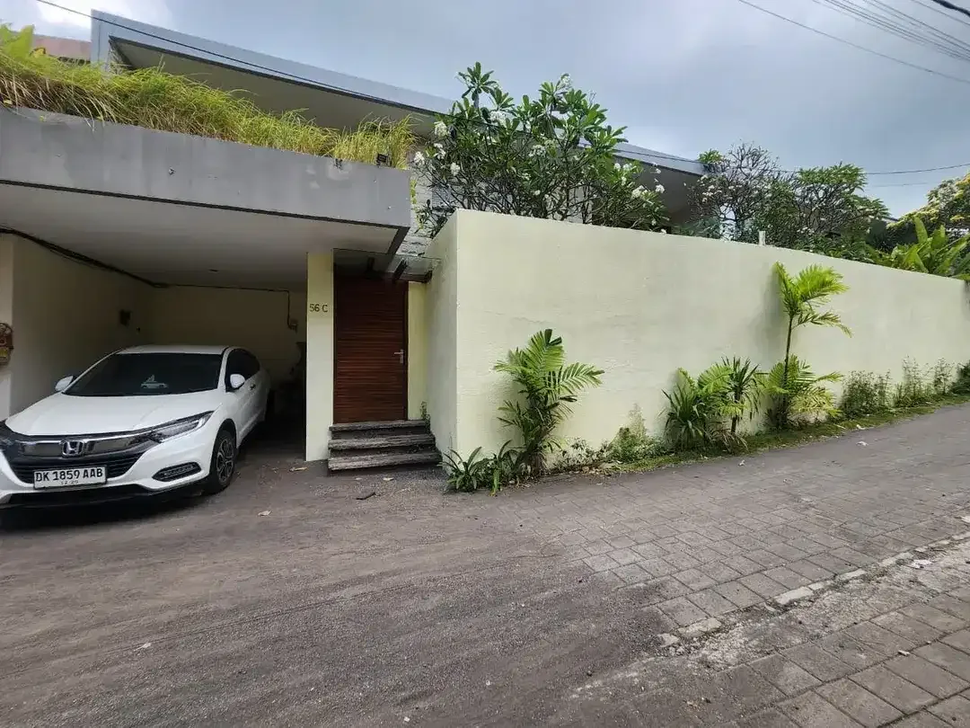 VILLA – PUSAT UMALAS, 2 BEDROOM PRIVATE POOL, DISEWAKAN. - Image 2 of 10