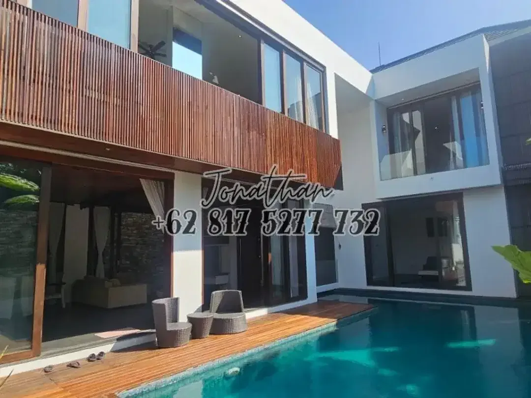 VILLA MEWAH DUA LANTAI DI PUSAT SANUR – KAWASAN ONE GATE DEKAT MERTASARI BEACH - VSKHE - Image 1 of 10