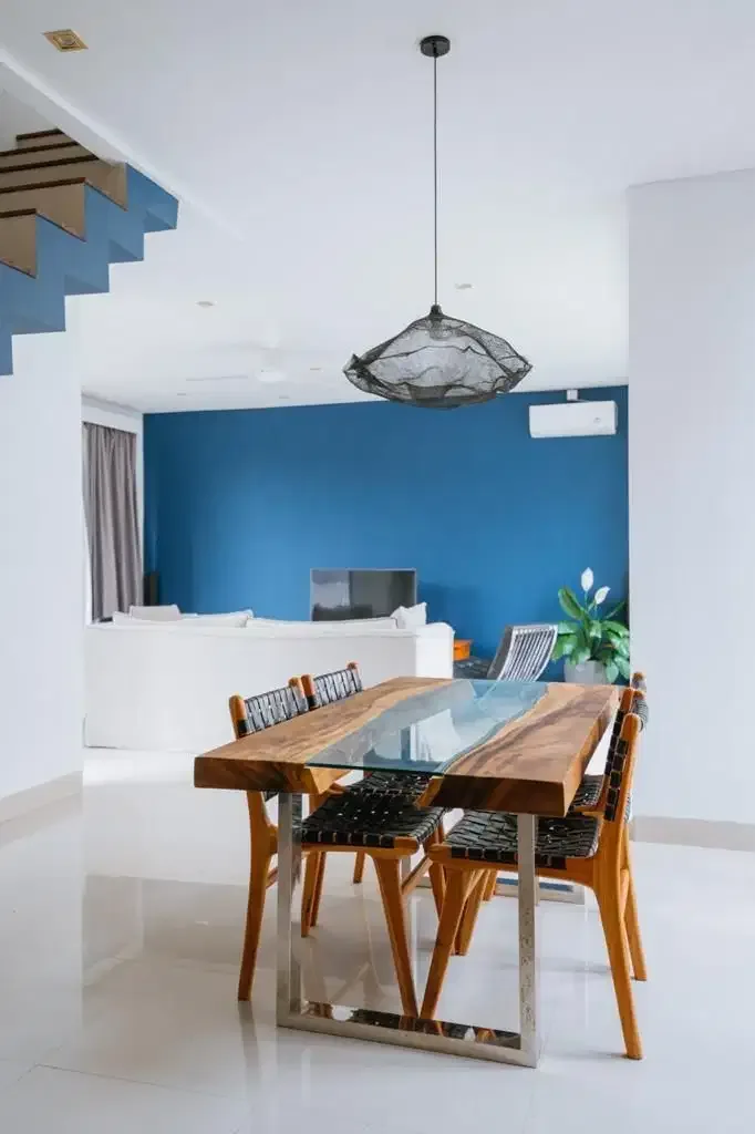 Dijual villa lantai 2 lingkungan nyaman lokasi bidadari seminyak - Image 4 of 10