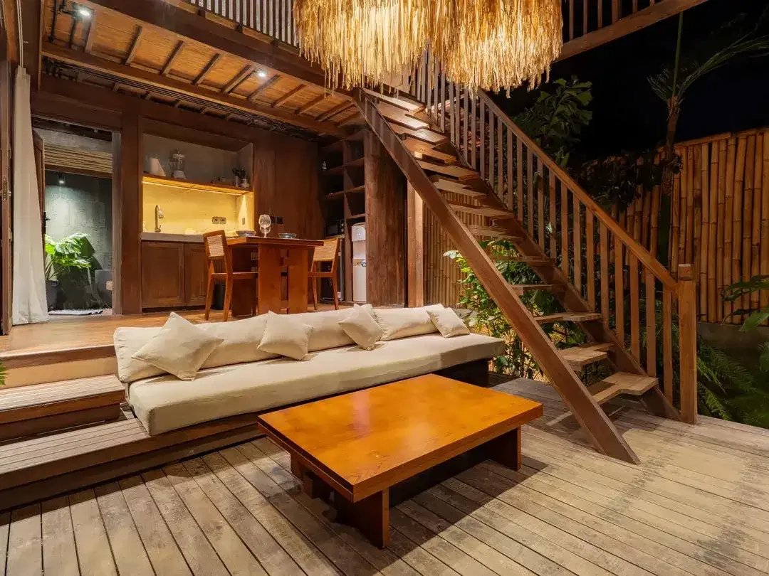 Elegant Leasehold Villa with River & Jungle Views in Ubud - Image 5 of 10