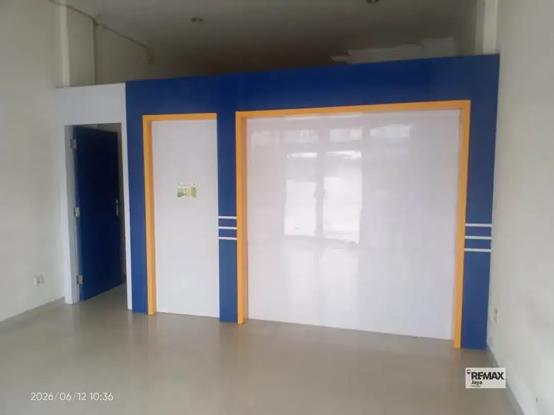 3-Storey Commercial Shophouse For Rent In Gatot Subroto, Denpasar - Image 4 of 5
