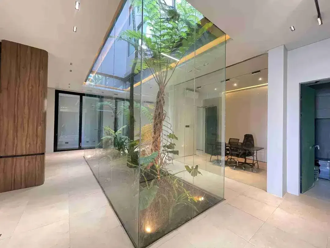 Di JUAL GEDUNG KOMERSIL DEKAT PANTAI NYANYI DAN WISATA LAINNYA - Image 3 of 10