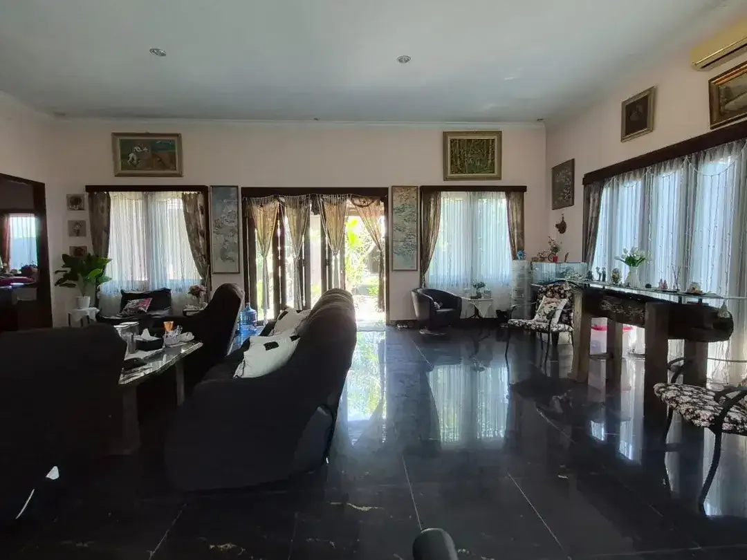 Freehold  - Balinese home with expansive 1,000 m² land in batu bulan with rice fields view, Bali - Image 9 of 10