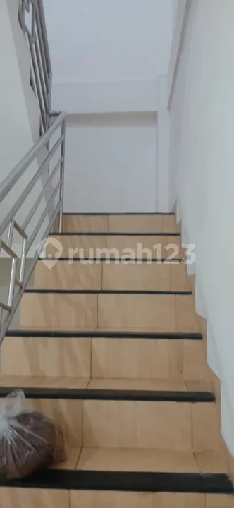 Dikontrakan Rumah Lantai 2 di Tukad Irawadi Panjer Dekat Sesetan - Image 3 of 4