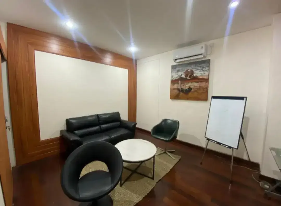 DIJUAL RUKO 3 LANTAI SHM DI JL RAYA UMALAS BALI - Image 3 of 5