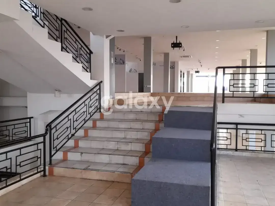 GEDUNG SIMPANG GATOT SUBROTO TENGAH - COKROAMINOTO DENPASAR, BALI - Image 3 of 8