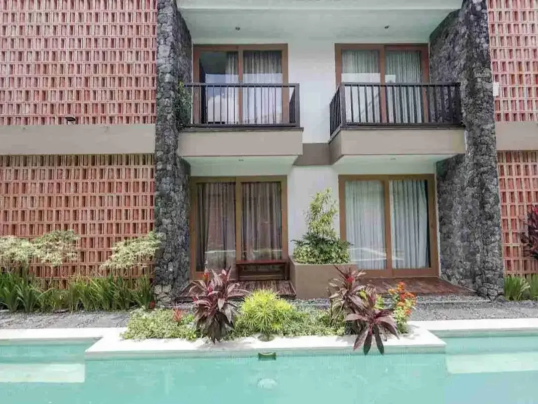 DIJUAL HOTEL & VILLA COMPLEX – PRIME AREA SEMINYAK, BALI - Image 2 of 10