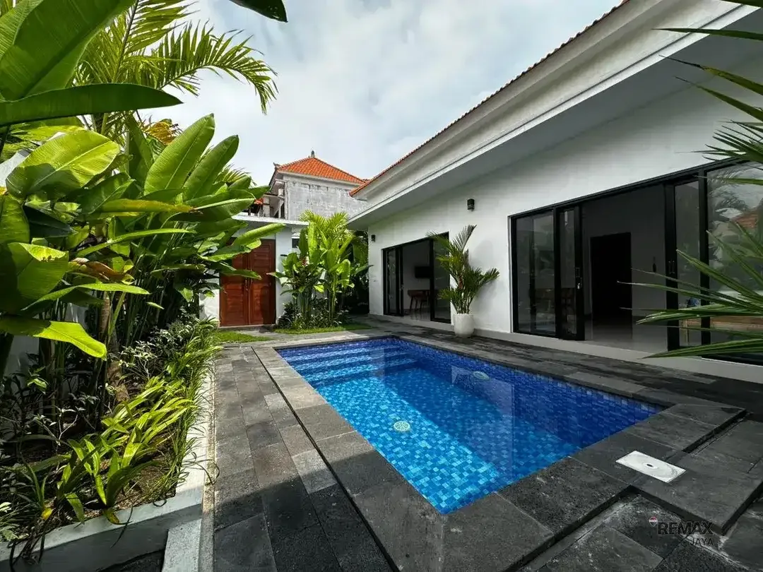 Villa Baru Full Furnished Disewakan, di Padonan, Canggu Area - Image 1 of 6