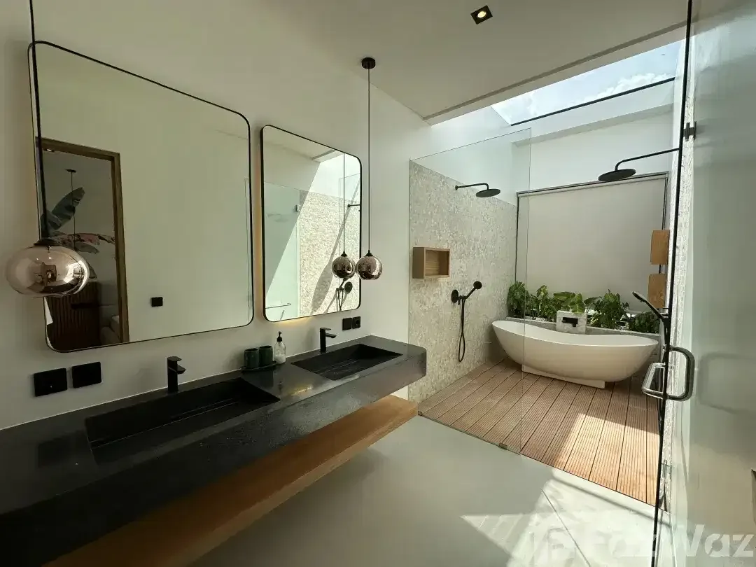 4 Bedroom Villa for sale in Pererenan, Bali - Image 5 of 10