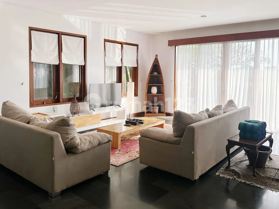 Quiet 3 Bedrooms Private Pool Fully Furnished Villa Near Canggu And Nuanu City With Rice Field Views, Gated Community +24 Hour Security - Image 1 of 4