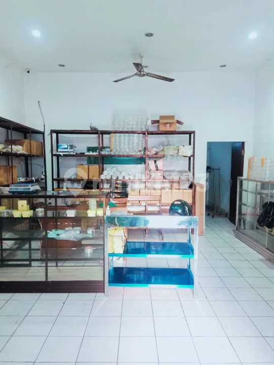 Ruko 3 Lantai Jual / Sewa di Jalan Utama Setia Budi - Image 3 of 4