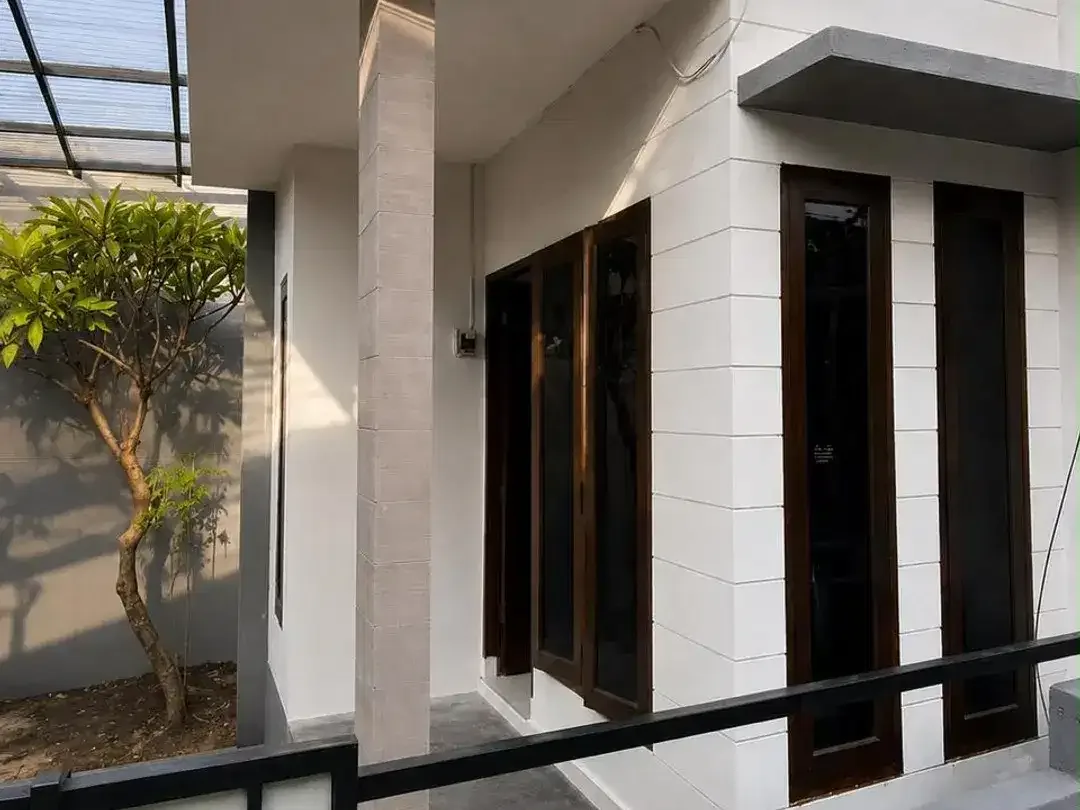 Rumah Cantik di Mekar Pemogan Siap Huni - Image 2 of 10
