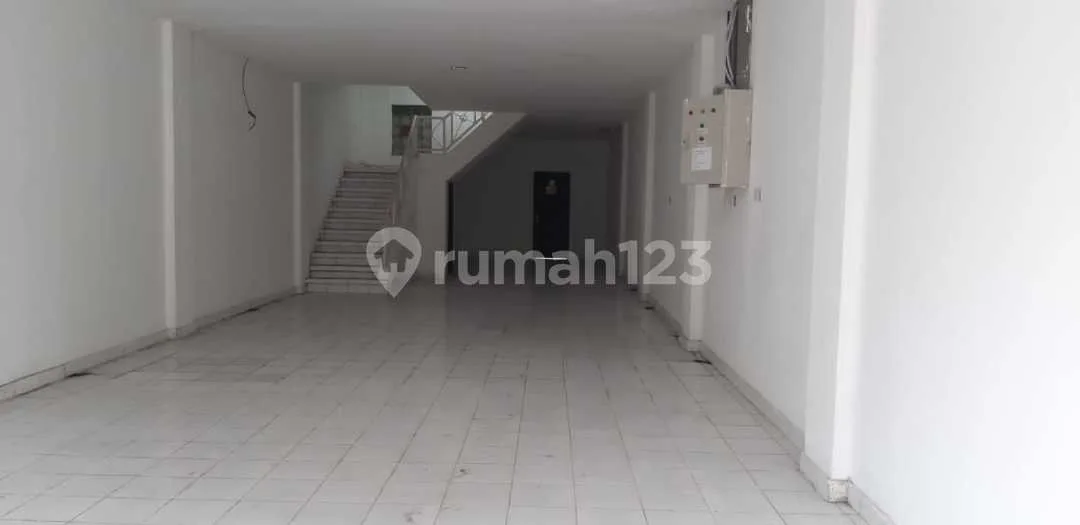 Dijual 3 Unit Ruko Strategis 3 Lantai Tuban Kuta - Image 3 of 4