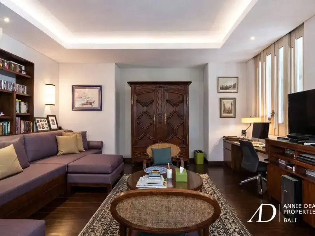 LEASEHOLD | PRIME SEMINYAK VILLA WITH PONDOK WISATA - 29 YEARS LEASE - Image 7 of 10