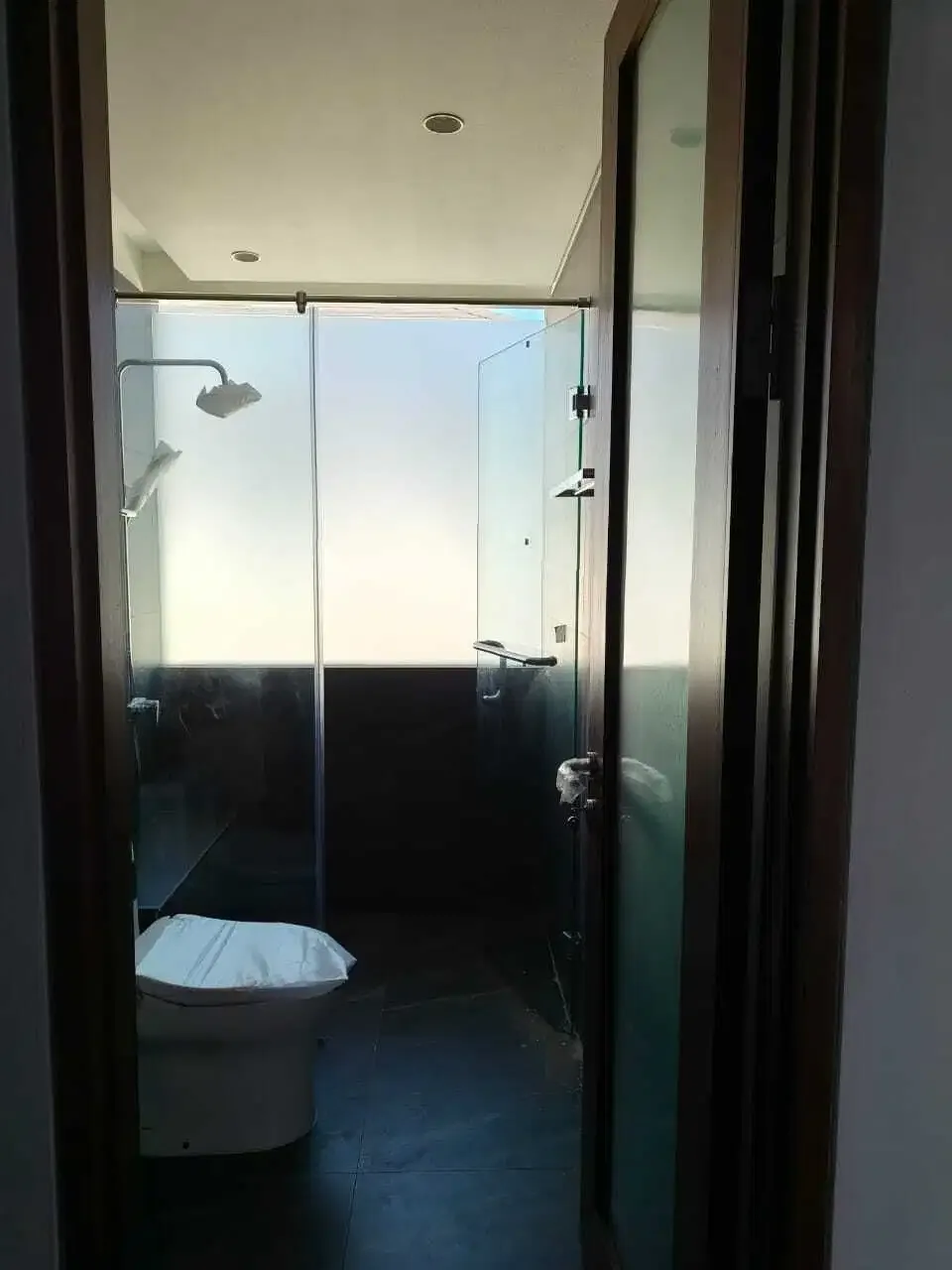 FOR RENT VILLA BARU 4 BR FURNISHED LOKASI DI PANTAI SANUR - Image 5 of 7