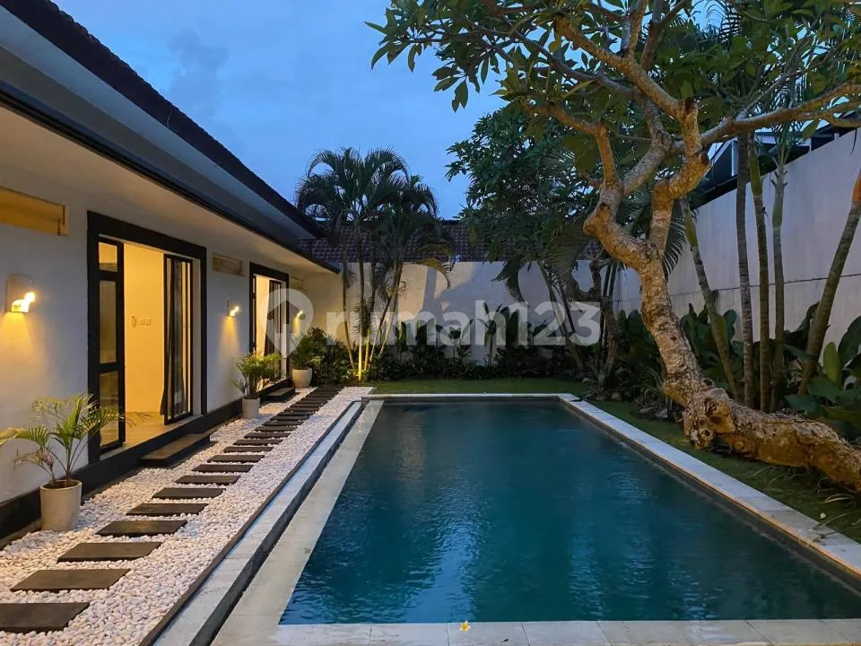 Disewakan Villa 3 Bedroom Lokasi Strategis di Krobokan - Image 4 of 4