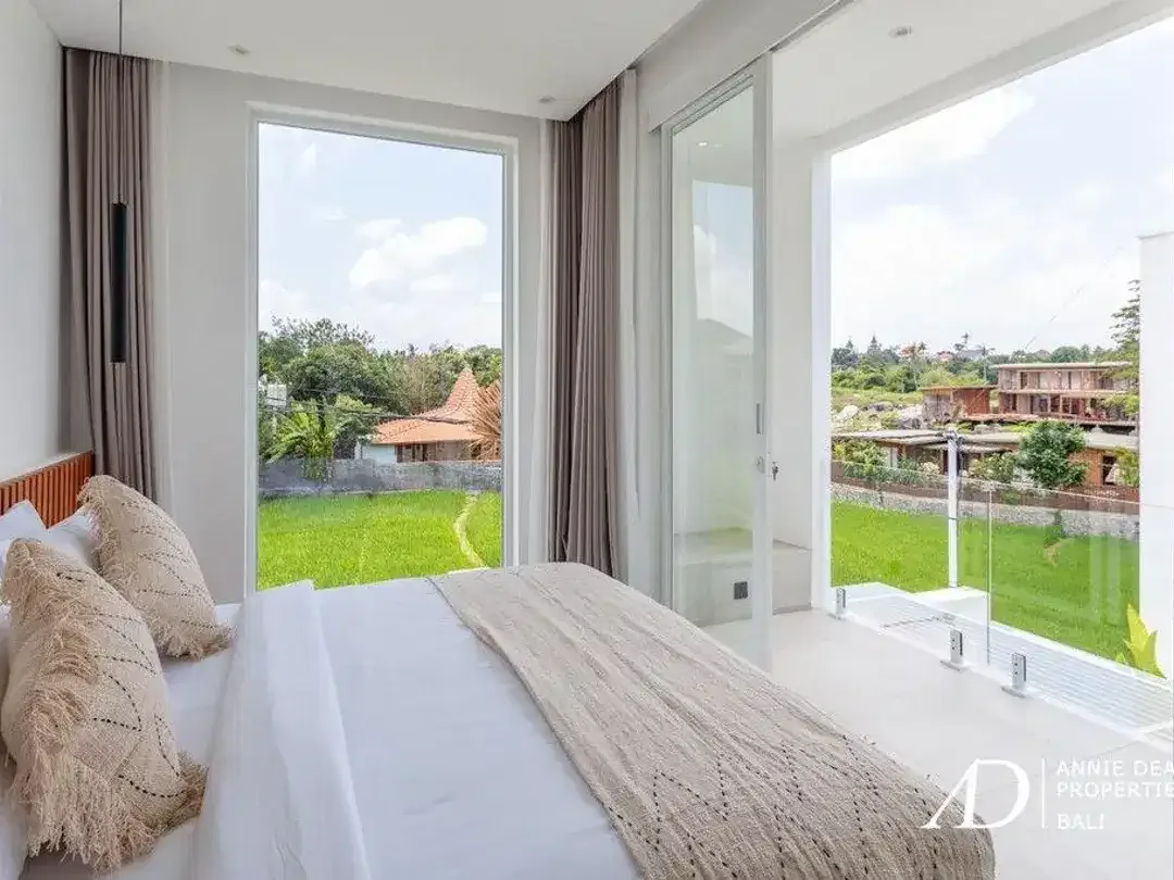 LEASEHOLD | CHARMING 2-BEDROOM VILLA IN TUMBAK BAYUH, CANGGU - Image 6 of 10