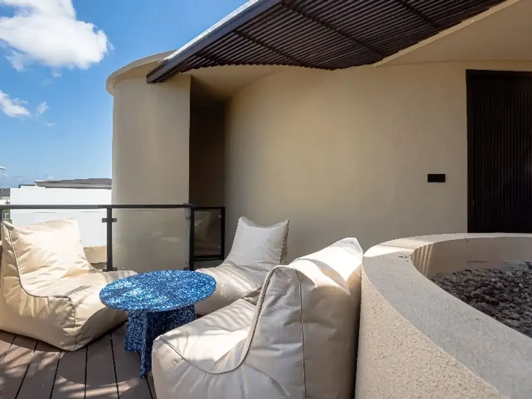 Villa New Brand Modern Tropical Pererenan Canggu Bali - Image 10 of 10