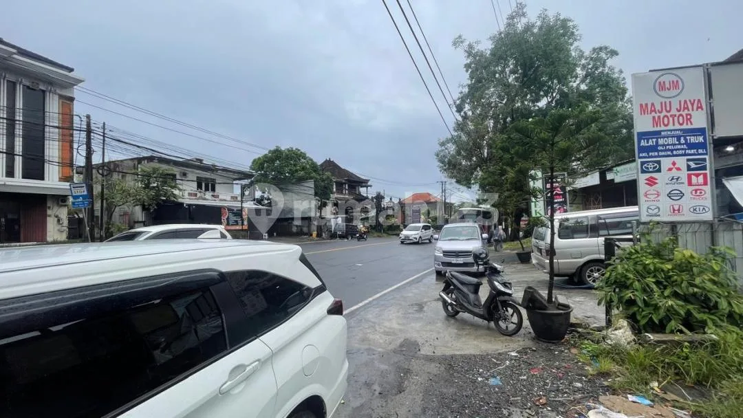 Ruko 2 Lantai + Tanah Siap untuk Usaha di Jl. Ir Soekarno, Dauh Peken - Tabanan, Bali - Image 4 of 4