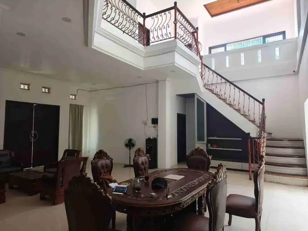 Rumah Besar dengan Kolam Renang di Denpasar Barat - Image 8 of 10