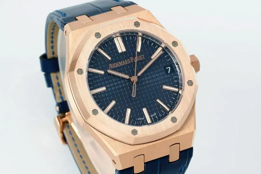 AUDEMARS PIGUET CLASSIC ROYAL OAK BLUE - Image 2 of 6
