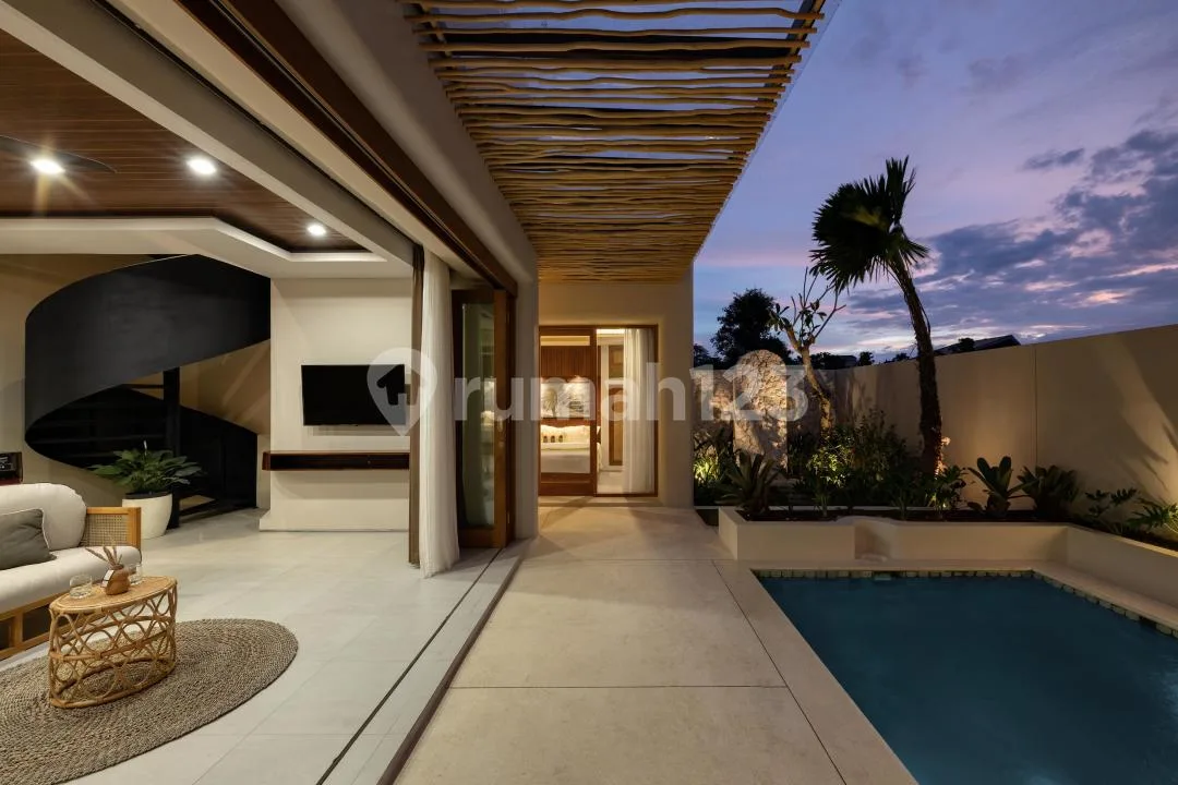 2Br 2Bth Mediterranean Villa Full Furnished - Image 2 of 4