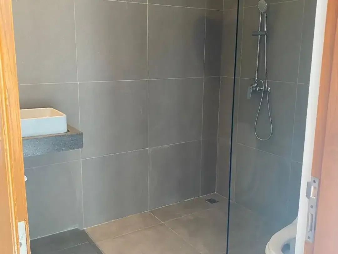 FOR RENT VILLA BARU  PRIVAT POOL JALAN KAKI KE PANTAI LOKASI SANUR - Image 4 of 8