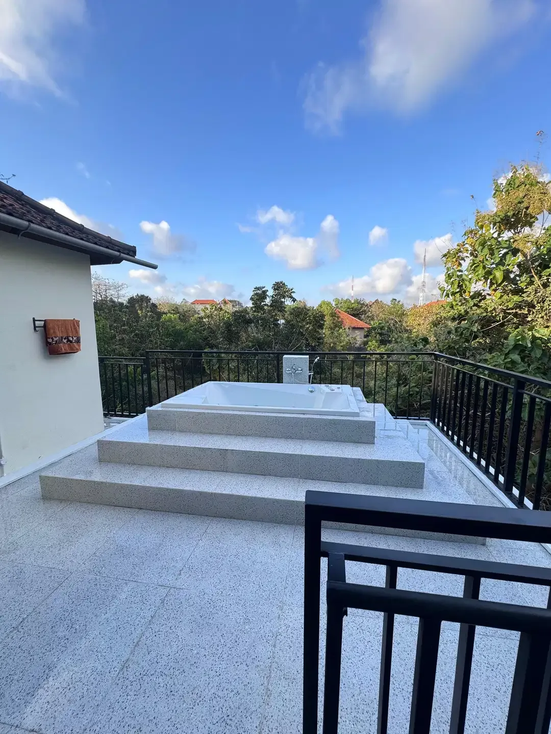 DIJUAL VILLA DI UNGASAN KUTA SELATAN - Image 5 of 10