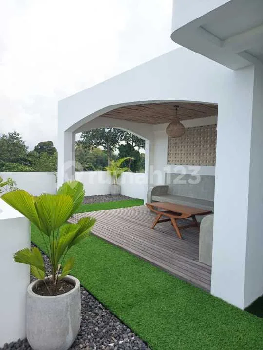 Villa 3 Kamar.denfan.rooftop.dan.view.sawah - Image 3 of 4