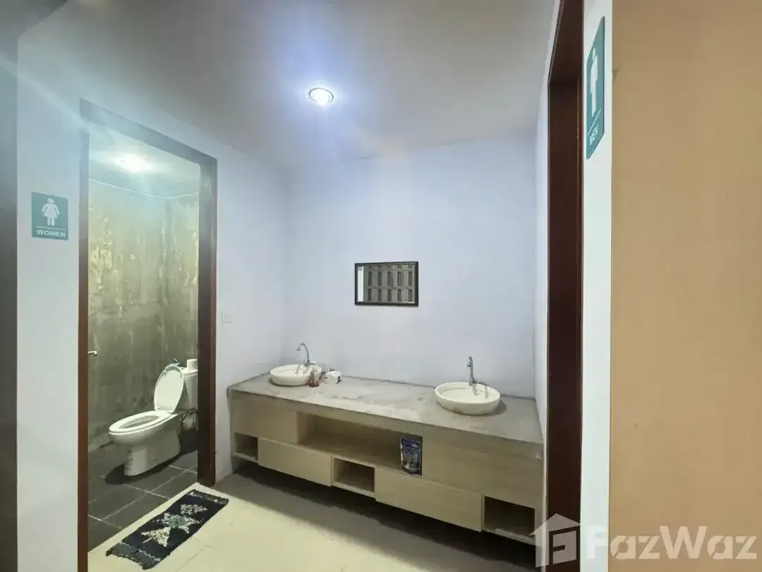 Studio Retail space for rent in Kerobokan, Bali - Image 3 of 8