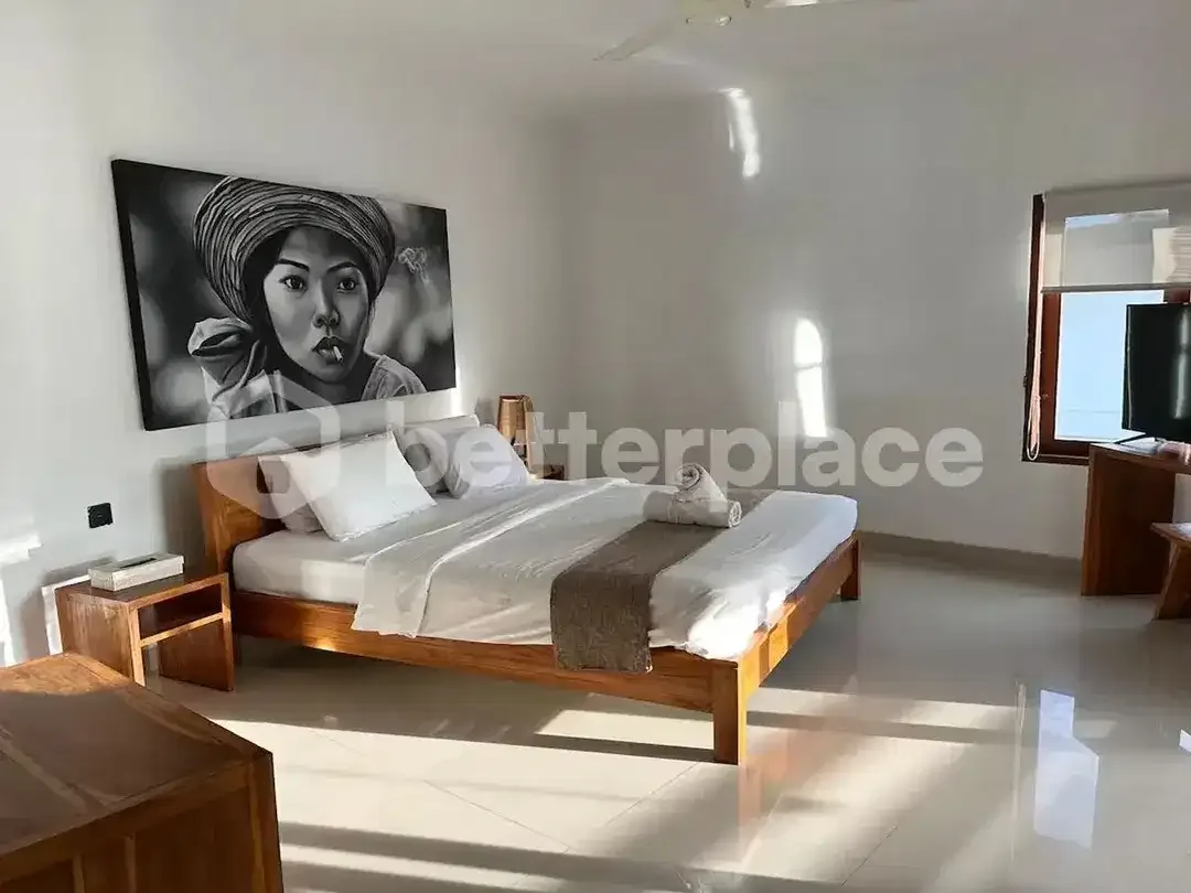 Impressive Six-Bedroom Residence in Seminyak Blending Enclosed Comfort with Open Tropical Elegance - Image 9 of 10